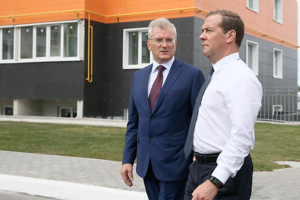 Медведев анонсировал снижение ставок по ипотеке